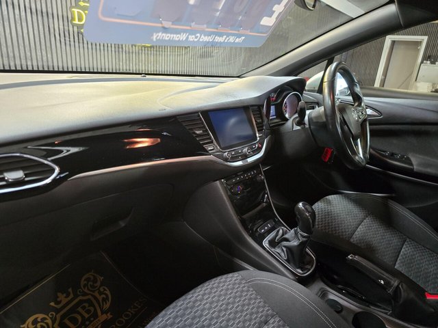 2017 VAUXHALL ASTRA 1.4i Turbo SRi Nav Euro 6 5dr - Photo 9