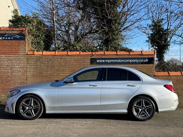 2020 MERCEDES-BENZ C-CLASS 1.6 C200d AMG Line Edition (Premium) Saloon 4dr Diesel G-Tronic+ Euro 6 (s/s) (160 ps) - Photo 4