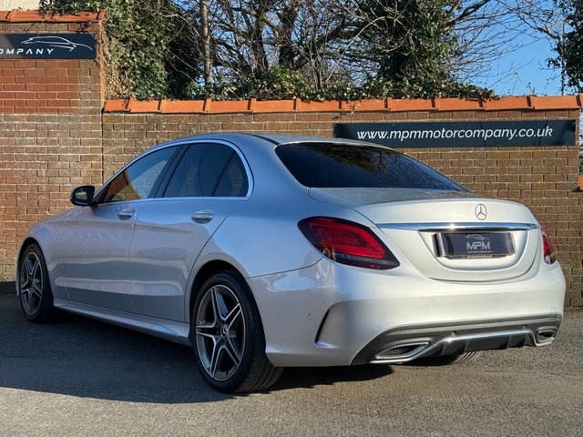 2020 MERCEDES-BENZ C-CLASS 1.6 C200d AMG Line Edition (Premium) Saloon 4dr Diesel G-Tronic+ Euro 6 (s/s) (160 ps) - Photo 6