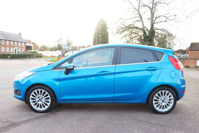 2014 FORD FIESTA - Photo 7
