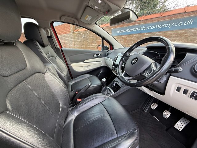 2018 RENAULT CAPTUR 0.9 TCe ENERGY GT Line SUV 5dr Petrol Manual Euro 6 (s/s) (90 ps) - Photo 9