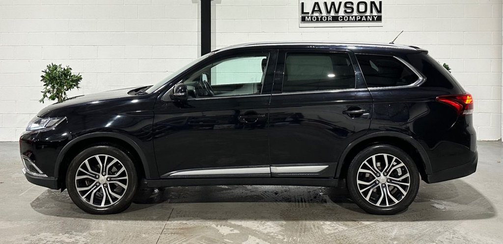 USED 2015 65 MITSUBISHI OUTLANDER 2.2 DI-D GX3 SUV 5dr Diesel Manual 4WD Euro 6 (s/s) (147 ps) 