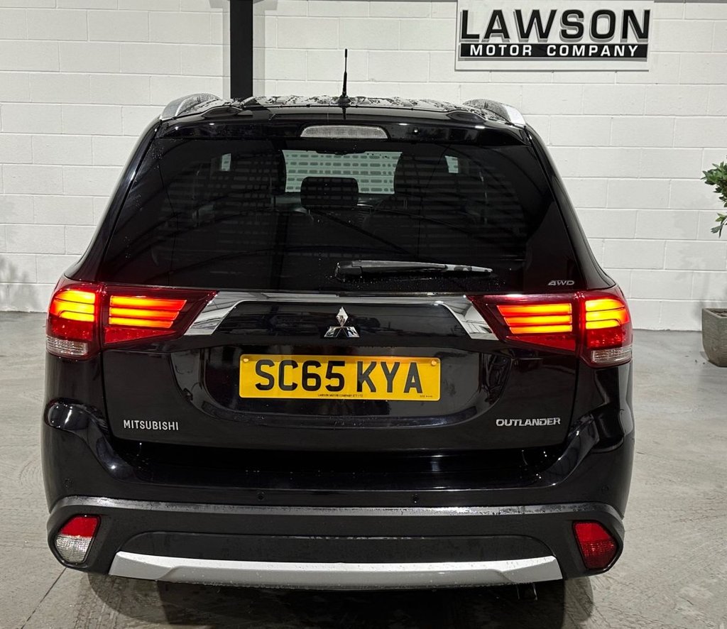 USED 2015 65 MITSUBISHI OUTLANDER 2.2 DI-D GX3 SUV 5dr Diesel Manual 4WD Euro 6 (s/s) (147 ps) 