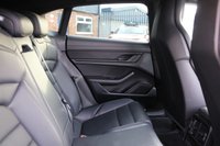 USED 2022 72 PORSCHE TAYCAN Performance Plus 93.4kWh 4S Cross Turismo 5dr Electric Auto 4WD (11kW Charger) (571 ps) BLACK PACK
