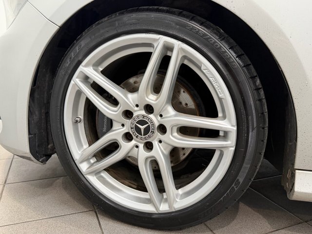 2017 Mercedes-Benz A-Class 2L Amg Line 5dr - Photo 11