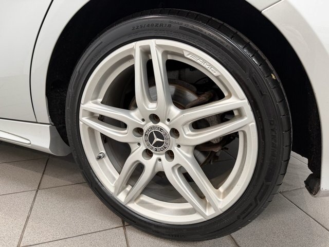 2017 Mercedes-Benz A-Class 2L Amg Line 5dr - Photo 12