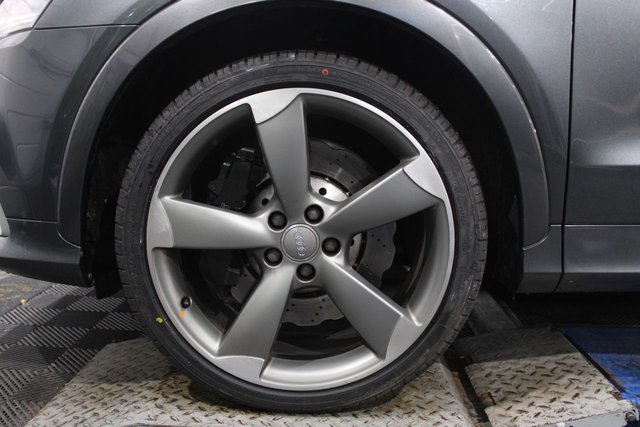 2014 Audi RS Q3 - Photo 6