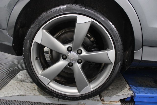 2014 Audi RS Q3 - Photo 8