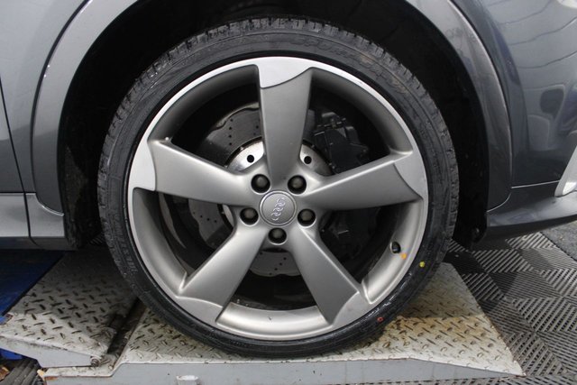 2014 Audi RS Q3 - Photo 9