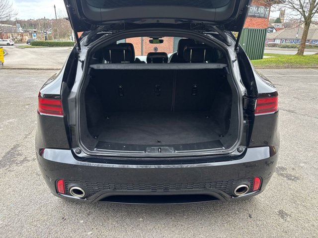 2019 JAGUAR E-PACE 2019 2.0 D150 R-Dynamic S SUV 5dr Diesel Auto AWD Euro 6 (s/s) (150 ps) - Photo 11