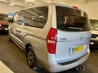 USED 2013 63 HYUNDAI i800 2.5 CRDi Style MPV 5dr Diesel Auto Euro 5 (170 ps) - 8 SEATER -