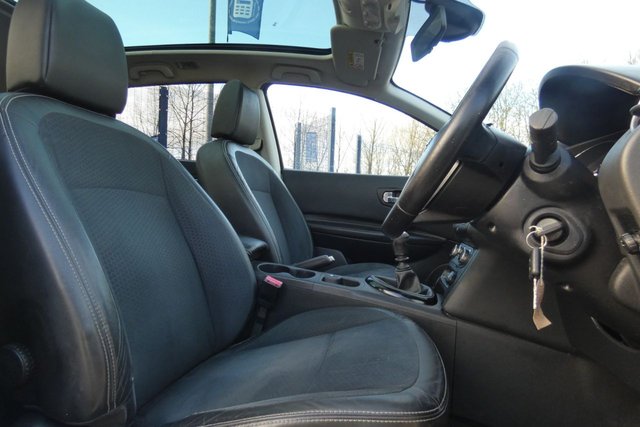 2013 NISSAN QASHQAI+2 - Photo 11