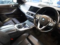 USED 2019 19 BMW X5 3.0 40i xLine SUV 5dr Petrol Auto xDrive Euro 6 (s/s) (340 ps) BEAUTIFUL 7 SEAT UPGRADE MODEL X5 + 1 OWNER FROM NEW AND COMES WITH A BMW MAIN DEALER SERVICE HISTORY + SKY LOUNGE PANORAMIC SLIDING GLASS SUNROOF + 7 SEATER + VIRTUAL COCKPIT DIGITAL DASH DISPLAY + SATELLITE NAVIGATION + APPLE CARPLAY / APPS CONTROL + REAR VIEW CAMERA + FRONT AND REAR PARKING SENSORS + BLUETOOTH PHONE AND MEDIA CONNECTIVITY + HEATED MEMORY SEATS + IN CAR ENTERTAINMENT + 20 INCH ALLOYS + SELECTABLE DRIVING MODES + DESCENT ASSIST + DUAL ZONE CLIMATE CONTROL + AMBIENT LIGHTS +