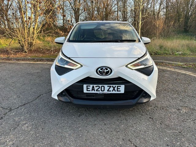 2020 TOYOTA AYGO 1.0 VVT-i x-play Hatchback 5dr Petrol Manual Euro 6 (Safety Sense) (71 ps) - Photo 3