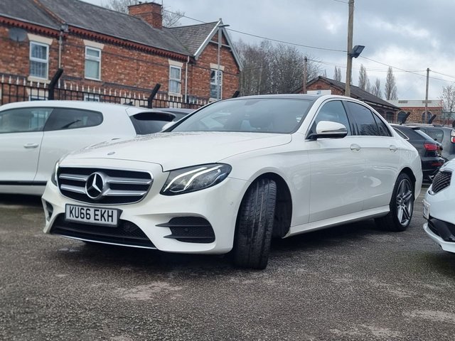 2016 MERCEDES-BENZ E-CLASS 2.0 E220d AMG Line (Premium) Saloon 4dr Diesel G-Tronic+ Euro 6 (s/s) (194 ps) - Photo 4