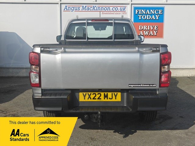 2022 ISUZU D-MAX - Photo 8