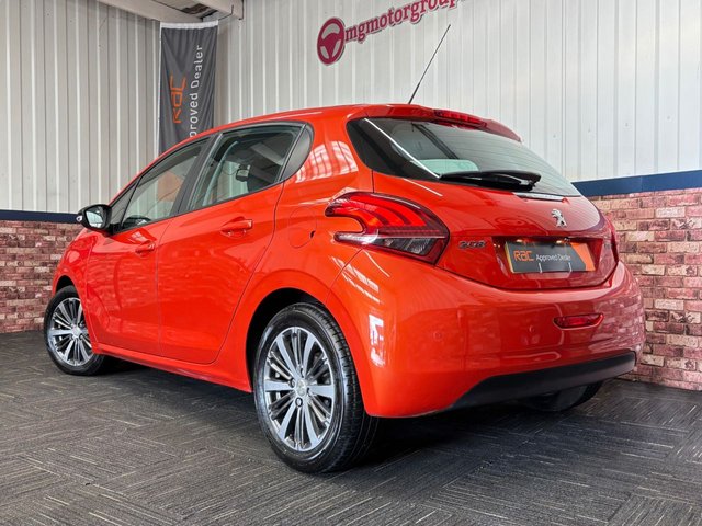 2016 PEUGEOT 208 - Photo 5