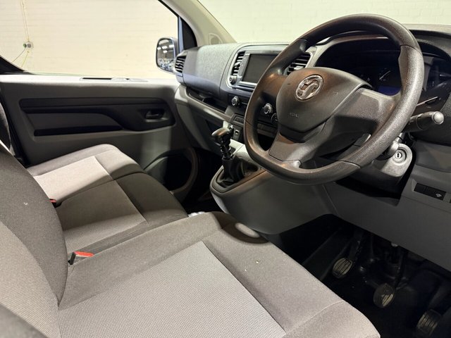 2022 VAUXHALL VIVARO - Photo 3