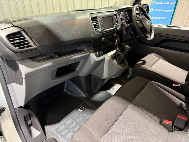 2022 VAUXHALL VIVARO - Photo 7