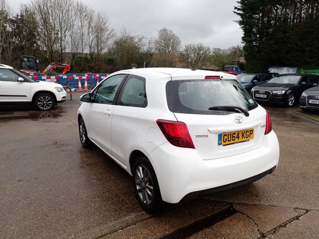 2014 TOYOTA YARIS - Photo 5