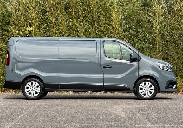 View our RENAULT TRAFIC