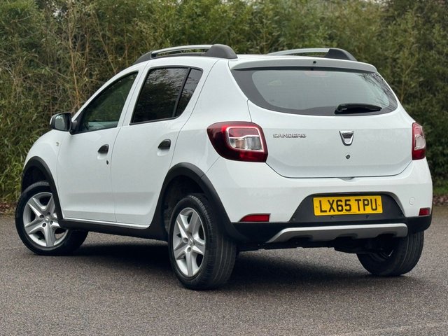 2015 Dacia Sandero Stepway 0.9L Ambiance 5dr - Photo 2