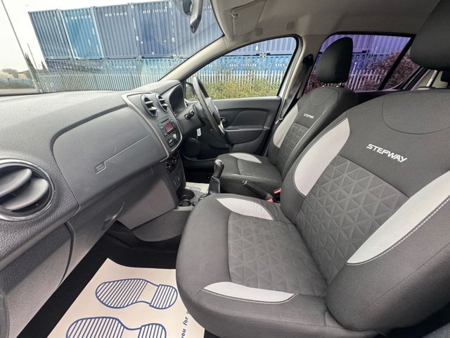 2015 Dacia Sandero Stepway 0.9L Ambiance 5dr - Photo 9