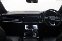 USED 2020 70 AUDI RSQ8 4.0 TFSI V8 Carbon Black SUV 5dr Petrol Tiptronic quattro Euro 6 (stop/start) (600 ps) 