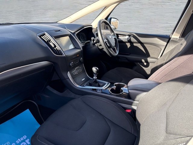 2016 FORD S-MAX 2.0 TDCi Titanium Sport MPV 5dr Diesel Manual Euro 6 (s/s) (180 ps) - Photo 3