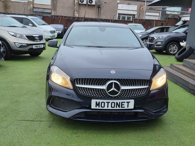 2017 MERCEDES-BENZ A-CLASS 1.5 A180d AMG Line Hatchback 5dr Diesel 7G-DCT Euro 6 (s/s) (109 ps) - Photo 4