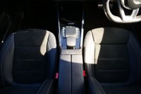 USED 2021 71 MERCEDES-BENZ B-CLASS 1.3 B250e 15.6kWh AMG Line Edition (Executive) MPV 5dr Petrol Plug-in Hybrid 8G-DCT Euro 6 (s/s) (218 ps) DIGITAL WHITE PEARLESCENT PAINT + REAR CAMERA + HEATED SEATS + CARPLAY