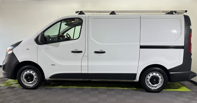 2016 VAUXHALL VIVARO - Photo 7