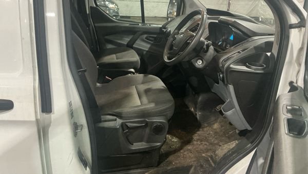 2017 FORD TRANSIT CUSTOM - Photo 5