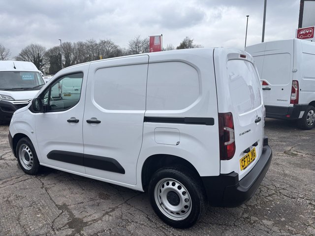 2023 Peugeot Partner 1.5L Professional Premium + 5dr - Photo 5