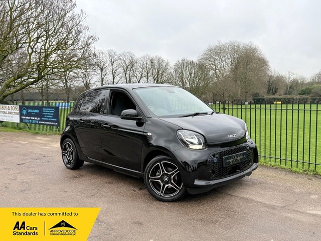 View our Smart Forfour 17.6kWh Premium Hatchback 5dr Electric Auto (22kW Charger) (82 ps)