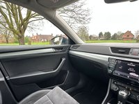 USED 2017 17 SKODA SUPERB 2.0 TDI SE Business Hatchback 5dr Diesel DSG Euro 6 (s/s) (150 ps) LEATHER+SAT NAV+SENSORS+ULEZ