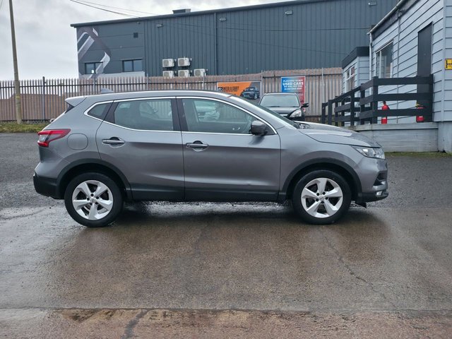View our NISSAN QASHQAI