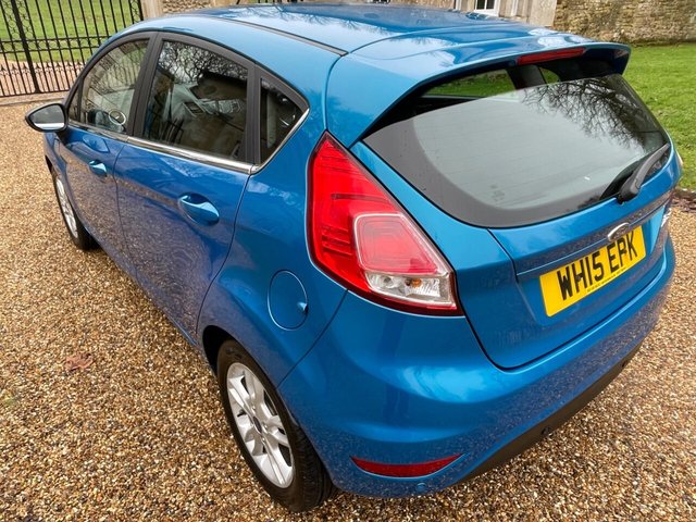 2015 FORD FIESTA 1.25 Zetec Euro 6 5dr - Photo 5