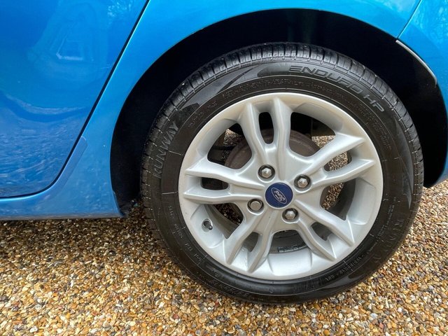 2015 FORD FIESTA 1.25 Zetec Euro 6 5dr - Photo 11