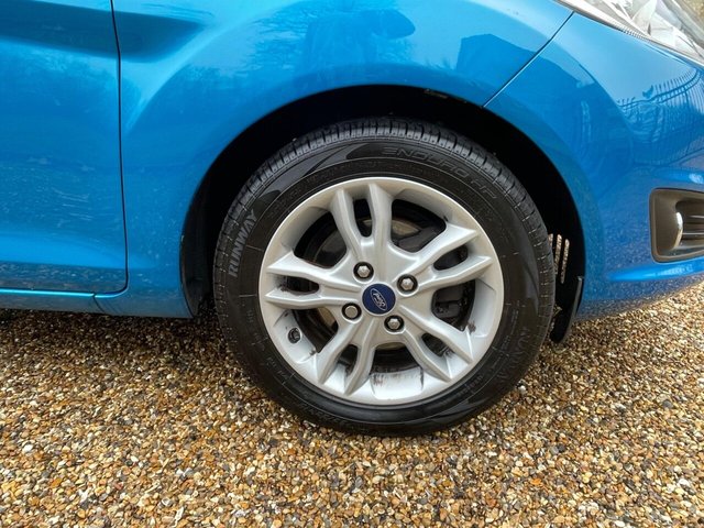 2015 FORD FIESTA 1.25 Zetec Euro 6 5dr - Photo 12