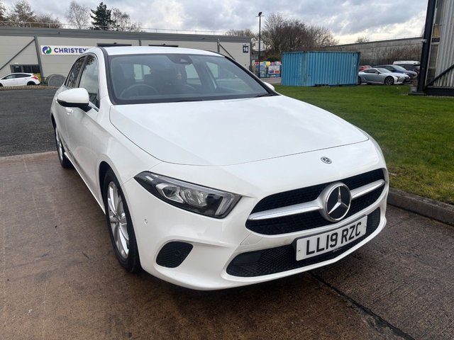 2019 MERCEDES-BENZ A-CLASS 1.5 A180d Sport (Executive) Hatchback 5dr Diesel 7G-DCT Euro 6 (s/s) (116 ps) - Photo 4