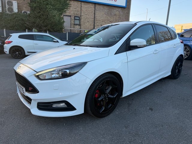 2017 Ford Focus 2L St-3 5dr - Photo 5