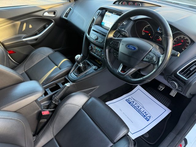 2017 Ford Focus 2L St-3 5dr - Photo 9
