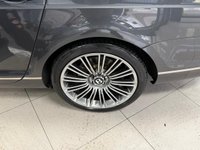 USED 2012 12 BENTLEY CONTINENTAL 6.0 W12 Flying Spur Speed Saloon 4dr Petrol Auto 4WD Euro 4 (610 ps) FULL BENTLEY SERVICE HISTORY & MASSAGE SEATS & SPEED EDITION!