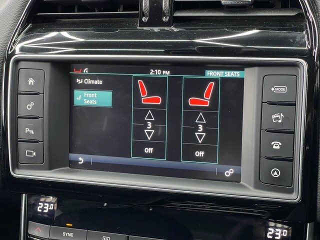 2017 Jaguar Xe - Photo 11