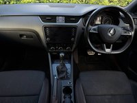 USED 2019 19 SKODA OCTAVIA 2.0 TDI vRS Estate 5dr Diesel DSG 7Spd 4WD Euro 6 (s/s) (184 ps) 