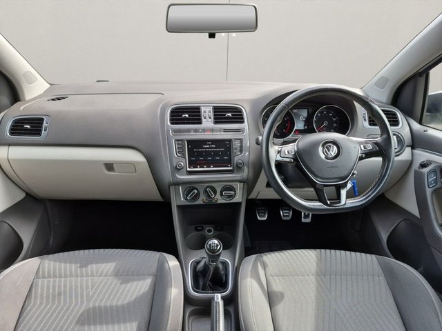 2015 Volkswagen Polo 1L SE Design 3dr - Photo 5