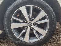 USED 2019 69 NISSAN LEAF 40kWh Acenta Hatchback 5dr Electric Auto (150 ps) SAT NAV  REAR CAMERA  2 CABLES