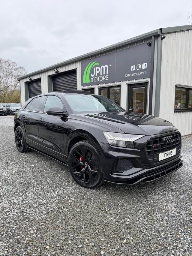 View our AUDI Q8