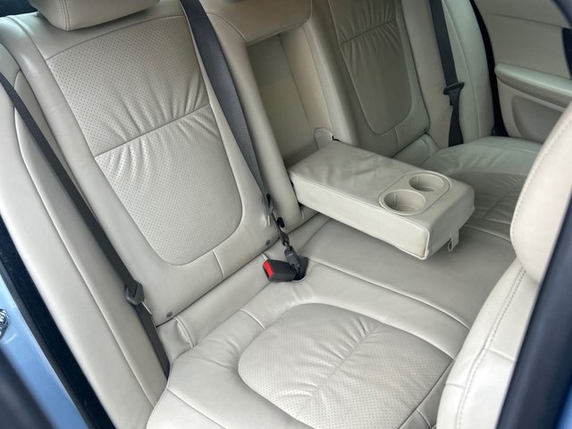 2010 JAGUAR XF - Photo 10